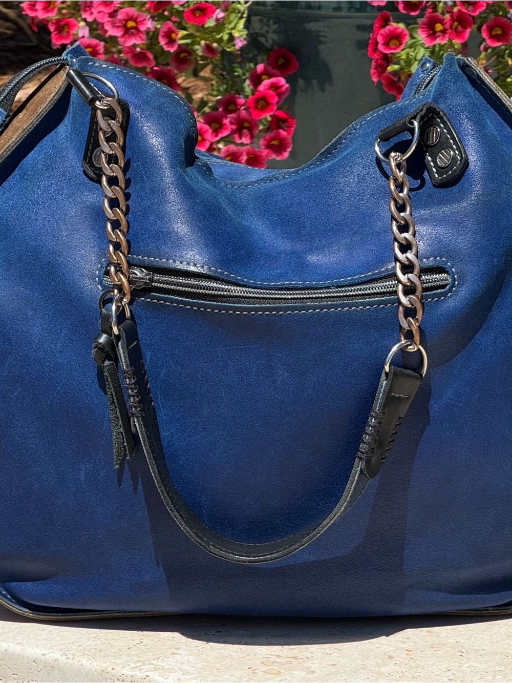 LadybuQ Art Studio limited edition tote